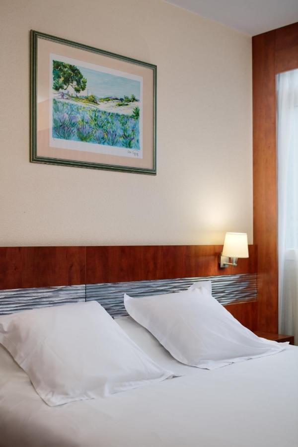 & Octel Hotel 3*