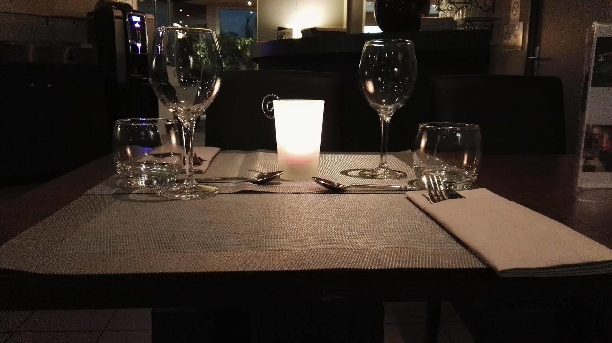 Hotel & Octel 3*