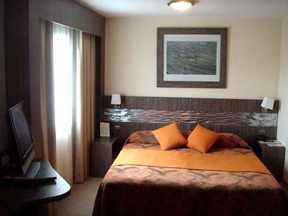 & Octel 3* Portet-sur-Garonne